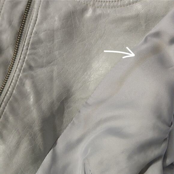 Dolce Cabo Womens Moto Jacket Medium Light Gray Faux Leather Biker Zip Pockets - Picture 10 of 10